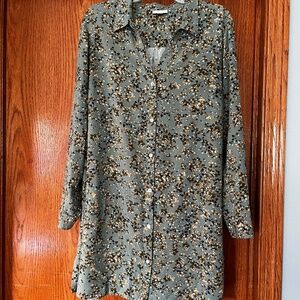 Long sleeve light weight tunic top